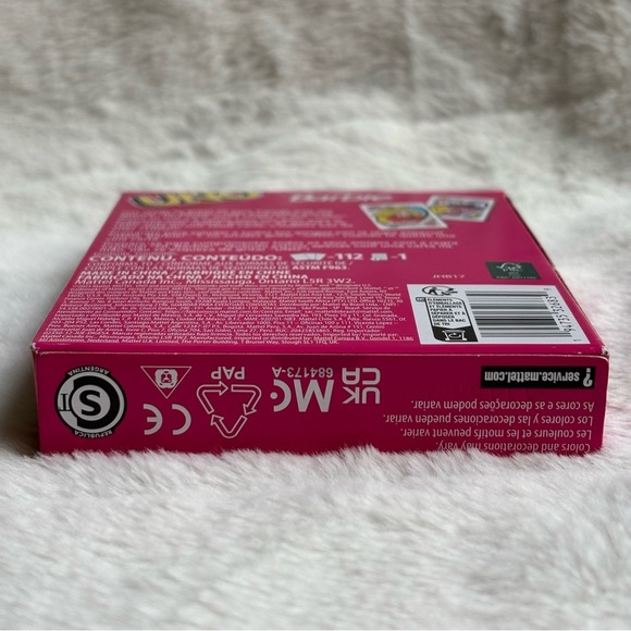 Mattel UNO Barbie Card Game NWT Special Rule Collectible Barbiemania Fun - Picture 5 of 8